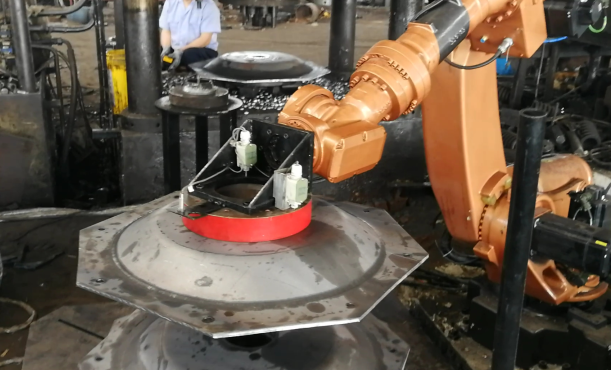国内某企业钢圈内板零件工业机器人压力机上下料项目.png